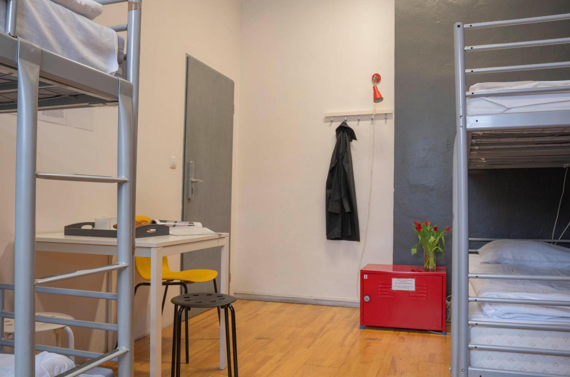 New World St Hostel And Private Room Hostel
